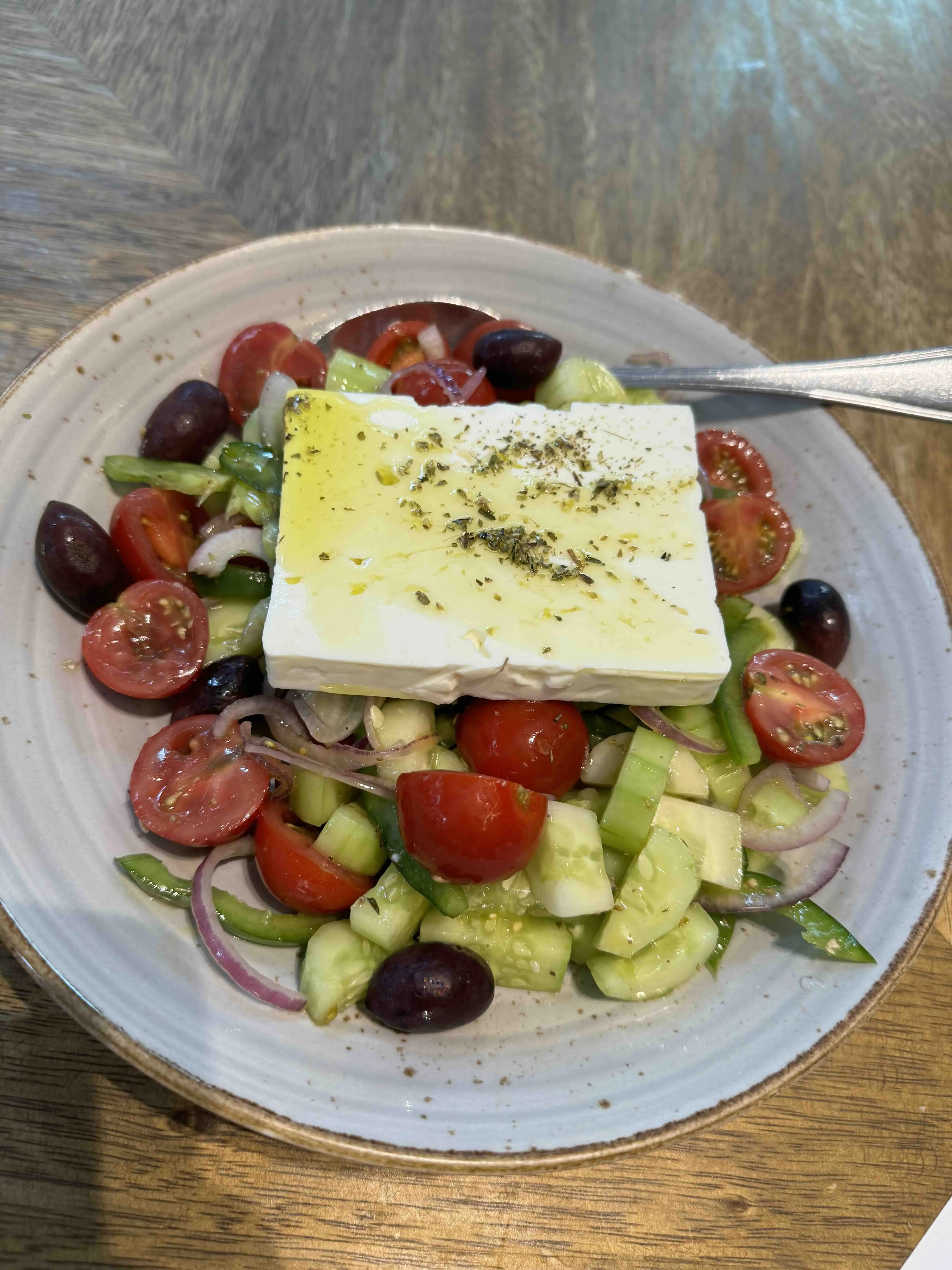 Greek salad from Bakalaki:&nbsp;https://bakalaki.com/